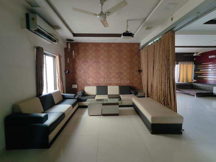 Palak Crystal Main Image 1