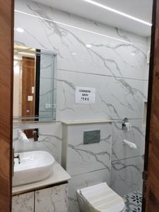 Common Bathroom Two Image of 2200 Sq.ft 4 BHK Apartment / Flat for sale in Sector 11 Dwarka New Delhi for Rs. 37000000