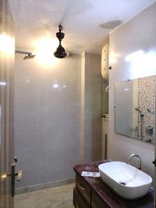 Common Bathroom Two Image of 1400 Sq.ft 3 BHK Apartment / Flat for rent in CGHS Harsukh Apartments, Sector 7 Dwarka New Delhi for Rs. 52000