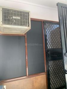 Kitchen Image of 900 Sq.ft 2 BHK Builder Floor for rent in Mansarover Garden New Delhi for Rs. 34000