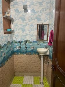 Bathroom Image of 1000 Sq.ft 2 BHK Apartment / Flat for sale in Shalimar Garden Ghaziabad for Rs. 3500000