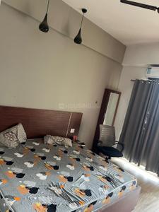 Bedroom Image of 435 Sq.ft 1 RK Apartment / Flat for rent in Paramount Golfforeste Oak & Pine, Surajpur Greater Noida for Rs. 15000
