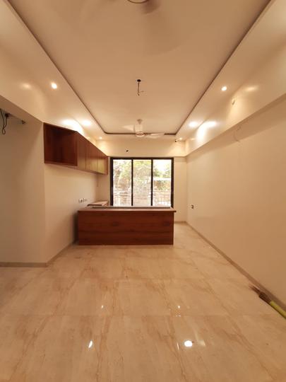 Mira Road East Main Image 1