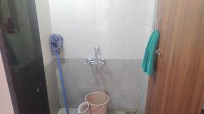 Bathroom Image of 600 Sq.ft 1 BHK Apartment / Flat for rent in Sharada Myria B And C Building, Dhayari Pune for Rs. 14000