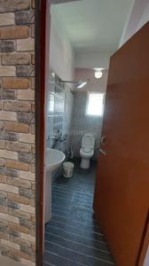 Bathroom Image of 1400 Sq.ft 3 BHK Apartment / Flat for rent in Satgaon Guwahati for Rs. 18000