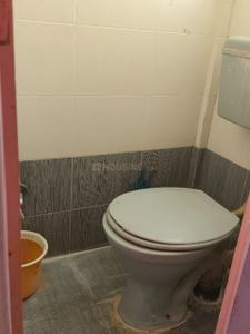 Bathroom Image of 650 Sq.ft 1 BHK Apartment / Flat for rent in Devarshi Complex, Narhe Pune for Rs. 13500