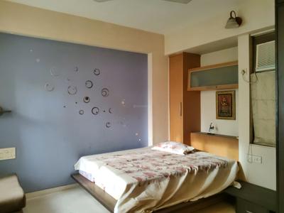Bedroom Image of 1100 Sq.ft 3 BHK Apartment / Flat for rent in Kasarvadavali Thane for Rs. 40000