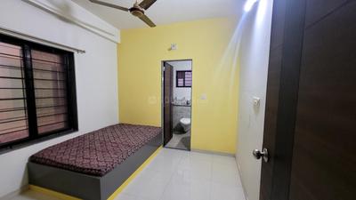 Bedroom Image of 1500 Sq.ft 2 BHK Apartment / Flat for rent in Karelibagh Vadodara for Rs. 15000