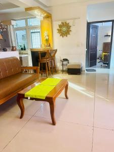 Hall Image of 1100 Sq.ft 2 BHK Apartment / Flat for sale in Amrapali Sapphire, Sector 45 Noida for Rs. 13600000