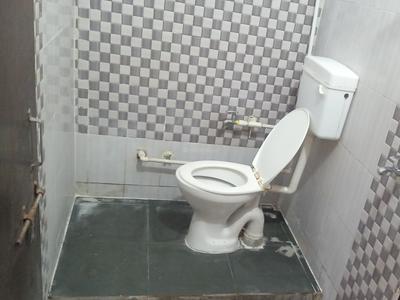 Bathroom Image of 400 Sq.ft 1 BHK Apartment / Flat for sale in Rau Indore for Rs. 1300000