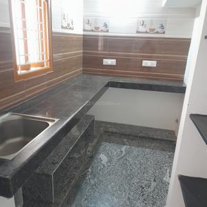 Kitchen Image of 650 Sq.ft 2 BHK Independent House for rent in Peelamedu Coimbatore for Rs. 16000