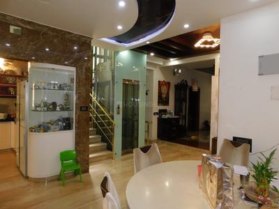 5 BHK Independent House