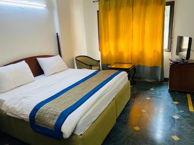 Bedroom Image of Urbanroomz Coliving PG in DLF Phase 2, Shahpur