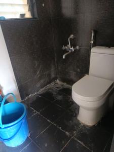 Common Bathroom Image of 1300 Sq.ft 3 BHK Apartment / Flat for sale in Undri Pune for Rs. 7500000