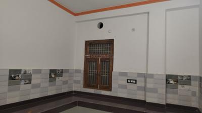 Kitchen Image of 1200 Sq.ft 2 BHK Builder Floor for rent in Susuwahi Varanasi for Rs. 12000