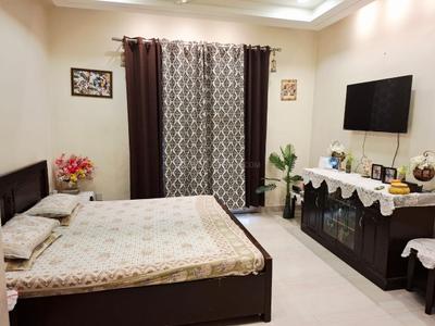 Bedroom Image of 5800 Sq.ft 8 BHK Independent House for sale in Aliganj Lucknow for Rs. 35000000