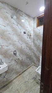 Image of 900 Sq.ft 3 BHK Builder Floor for sale in Laxmi Nagar, New Delhi for Rs. 11000000