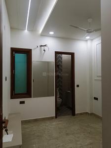 Bedroom Image of 1000 Sq.ft 3 BHK Builder Floor for rent in Ashok Nagar New Delhi for Rs. 37000