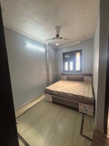 Bedroom Image of 450 Sq.ft 1 BHK Builder Floor for rent in Maurya Enclave, Pitampura New Delhi for Rs. 20000