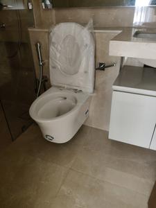 Bedroom One Image of 970 Sq.ft 2 BHK Apartment / Flat for sale in Hiranandani Highland A B C D And E Wing, Powai Mumbai for Rs. 29000000