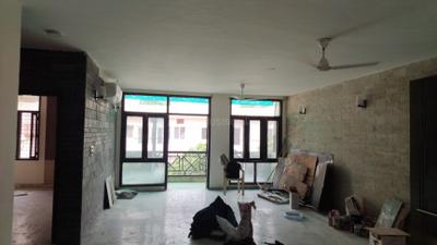 Living Room Image of 2700 Sq.ft 3 BHK Builder Floor for rent in DDA RWA Sarvapriya Vihar DDA Flats, Hauz Khas New Delhi for Rs. 130000
