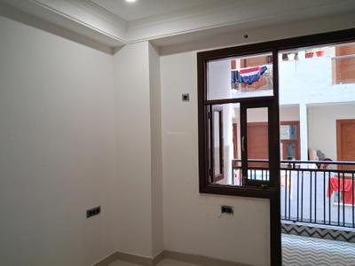 Bedroom Image of 1250 Sq.ft 3 BHK Apartment / Flat for sale in JMD Siddhi Vinayak, Sector 73 Noida for Rs. 6500098