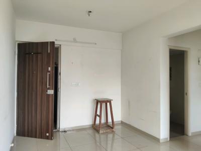 Living Room Image of 950 Sq.ft 2 BHK Apartment / Flat for sale in Rustomjee Urbania, Thane West Thane for Rs. 15000000
