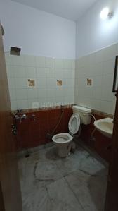 Bathroom Image of 595 Sq.ft 1 BHK Builder Floor for rent in Palam Vihar Gurgaon for Rs. 15000