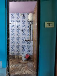 Bathroom Image of 200 Sq.ft 1 RK Independent House for rent in Barrackpore Kolkata for Rs. 4000