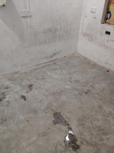 Bedroom Image of 650 Sq.ft 1.5 BHK Independent House for rent in Inderjeet Khera Lucknow for Rs. 12000