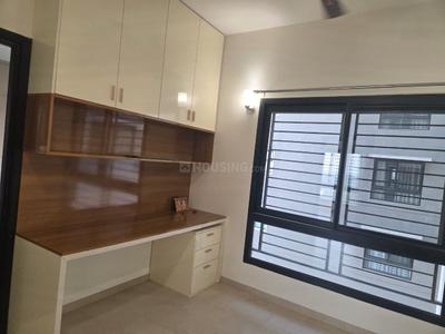 Kitchen Image of 2001 Sq.ft 3 BHK Apartment / Flat for rent in Sobha City, Sector 108 Gurgaon for Rs. 75000