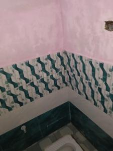 Bathroom Image of 450 Sq.ft 1 BHK Apartment / Flat for rent in Hallo Majra Chandigarh for Rs. 6000