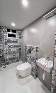 Image of 2200 Sq.ft 3.5 BHK Independent House for sale in Injambakkam, Chennai for Rs. 26000000