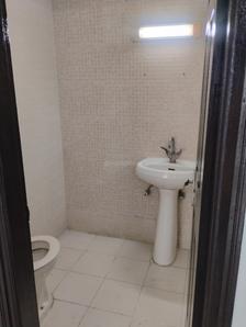 Image of 1750 Sq.ft 3 BHK Apartment / Flat for rent in Ajnara Gen X, Crossings Republik, Ghaziabad for Rs. 22000