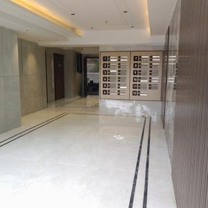 Image of 550 Sq.ft 1 BHK Apartment / Flat for rent in Vile Parle East, Mumbai for Rs. 55000