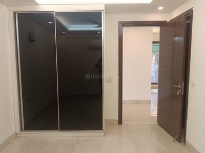 Bedroom Image of 3000 Sq.ft 4 BHK Builder Floor for rent in Green Park Extension New Delhi for Rs. 225000