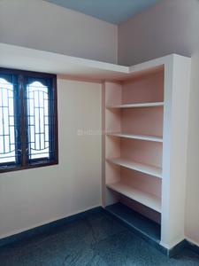 Bedroom Image of 700 Sq.ft 2 BHK Independent House for rent in Padianallur Chennai for Rs. 10000