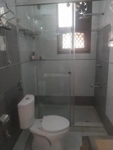 Bathroom Image of 2250 Sq.ft 4 BHK Builder Floor for sale in Janakpuri New Delhi for Rs. 55000000