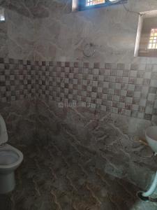Bathroom Image of 1800 Sq.ft 3.5 BHK Builder Floor for rent in Indira Nagar Lucknow for Rs. 22000