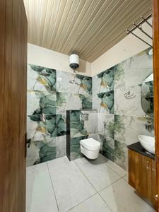 Bathroom Image of 920 Sq.ft 2 BHK Apartment / Flat for sale in Ambattur Chennai for Rs. 5500000