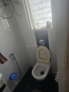 Bathroom Image of 1400 Sq.ft 2 BHK Apartment / Flat for rent in Kalyani Nagar Pune for Rs. 60000