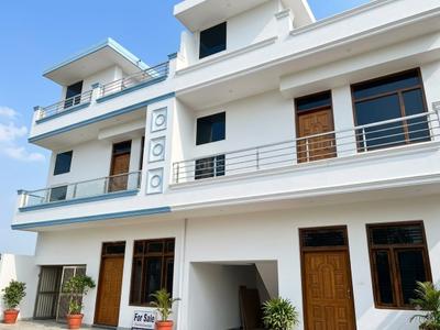 Image of 2200 Sq.ft 4 BHK Duplex for sale in Chitaipur, Varanasi for Rs. 10000000