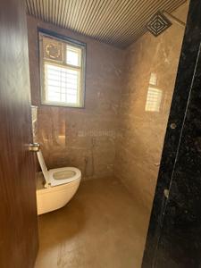 Bathroom Image of 1750 Sq.ft 3 BHK Apartment / Flat for rent in Shankar Nagar Nagpur for Rs. 45000