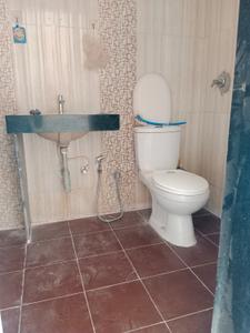 Bathroom Image of 1400 Sq.ft 3 BHK Apartment / Flat for rent in Rama Air Castles, Marunji Pune for Rs. 27000