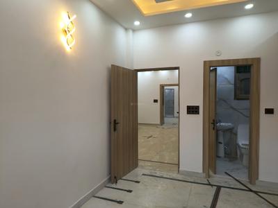 Bedroom Image of 1200 Sq.ft 3 BHK Builder Floor for sale in Indirapuram Ghaziabad for Rs. 12500000