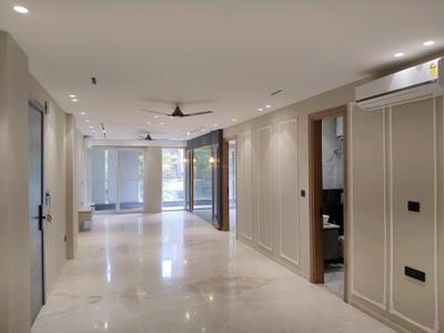 Living Room Image of 2460 Sq.ft 3 BHK Builder Floor for rent in Sector 26A Gurgaon for Rs. 95000