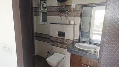 Image of 1900 Sq.ft 3 BHK Apartment / Flat for rent in Pareena Express Heights, Sector 99, Gurgaon for Rs. 38000