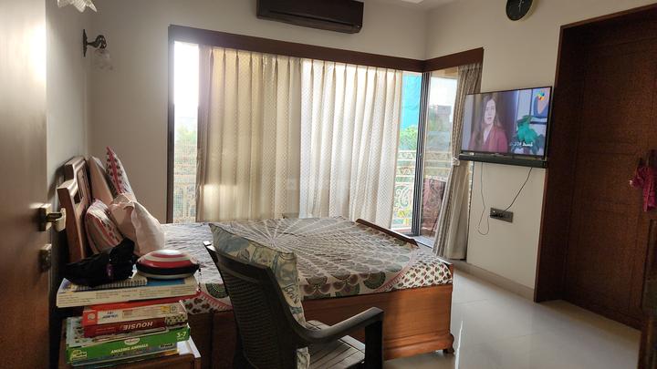Emrald apartment VERSOVA Bedroom One 1