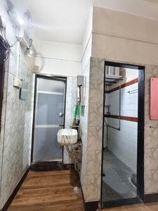 Bathroom Image of 725 Sq.ft 2 BHK Apartment / Flat for rent in Dombivli West Thane for Rs. 20000
