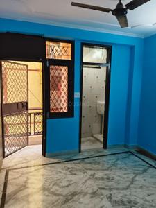 Bedroom Image of 585 Sq.ft 2 BHK Builder Floor for sale in Pul Prahlad Pur New Delhi for Rs. 3500000